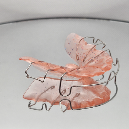 Hawley Retainer